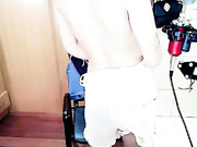 吐痰推荐，恋夜女神优乐美大秀，白嫩皮肤逼嫩毛很茂密但很性感