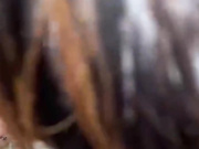 校园霸凌扒光小妹衣服用木棍插入+筷子撑开她的逼往里面灌白酒