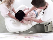 三人玩弄性爱各种姿势上位骑乘高潮尖叫