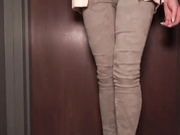 性感金发旋转女郎 让她的阴部充满精液的感觉