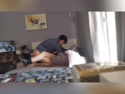 獨家推薦 帥氣小夥周末假期與上大學的大胸女友宿舍裏瘋狂啪啪 愛撫纏綿張開雙腿配合抽插幹得直叫求饒 貌似快哭了 1080P高清