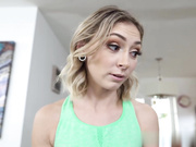 性感金发女按摩师 克洛伊坦普尔痴迷于客户的大鸡巴