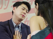 甜心教主为得到支持 沦为胯下囚