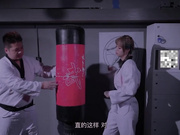 性爱格斗对决控制不住的情欲