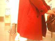 某品牌商場高級坐廁正點角度偸拍多位氣質美女少婦如廁 尿完擦逼的動作優雅看得欲火焚身 720P高清原版