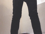 某大型商場公共衛生間全景拍攝各式美女少婦如廁 有個黑絲美腿少婦陰毛茂盛性欲應該很強 1080P原版高清