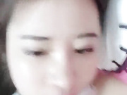 吐血推荐极品美乳粉穴女主播有点小白居然连毒龙咋玩都不知道看来得去东莞学习一下