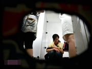 某馬戲團公共衛生間拍攝到的各式美女如廁 形態各異姿勢看得誘惑十足 顏值得蠻高的 720P原版高清