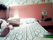 身材不錯的離異溫柔美少婦酒店服務大款富二代 饑渴表情配合各種體位連幹2炮直接累趴下了 爽死啦 對白刺激 1080P高清