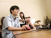 [FTHTD-092] ～幼馴染とAV鑑賞～女だってAV見てたら興奮して自然と股間に手が伸びる！？ - 2of5