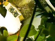 主題酒店拍攝到的胸大漂亮美女與男友開房愛愛 貌似有點不願意反抗 完事後第二次竟主動求操 露臉高清