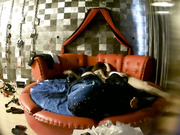 对白清晰情趣酒店TP四眼仔和漂亮女同事啪啪骚货的叫床呻吟很大