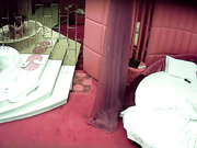 情趣酒店360监控TP七分裤哥和模特身材女友激情对白清晰呻吟给力