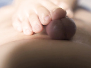 柔软的脚像生殖器。 揉搓以挤压精液