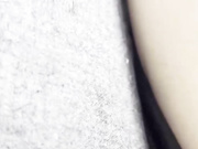 【原创】和女室友的性福生活 趁她喝醉偷偷插入嫩穴太过用力结果把她操醒了 反抗不成酒精上头最终彻底沦陷边骑边揉胸求内射