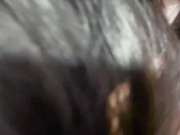 女儿寂寞偷偷自慰被半夜起床的父亲发现