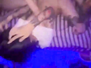 纹身精神小妹❤️白天找人帮打架晚上被轮流操嘴里都不能歇着这代价也太大了吧