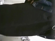 【精品厕拍】，快餐店公共女坐厕真实偷拍，一位接一位职业女性大小便，有美女哦