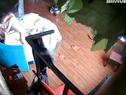 喷血推荐-绿叶房偷拍单纯漂亮美女酒店和网友见面被要求啪啪,美女不同意强行扯掉内裤后插式干爽后主动配合!