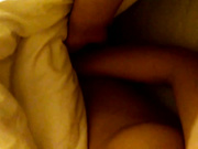 气质漂亮的美女少妇喝醉后被带到酒店脱光衣服准备啪啪时突然醒了要走,手脚发软又睡过去了!720P无水印!