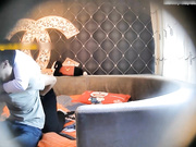 特色房偷拍性感漂亮的短发大学美女和久未见面的男友刚到房间就解开他裤子求操,干完一次又一次,真激烈.国语!