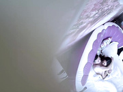 精品小旅馆情趣圆床偷拍少妇和相好缠绵着不知道哪个打电话过来嘘让男的不要发出声音