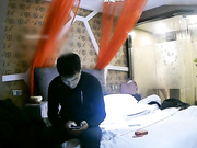 古风特色宾馆长发大胸少妇姐姐与纹身男偷情激情四射妹子太能叫了把嘴当逼洞爆插BB还插个道具太骚了