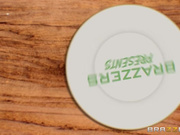 MilfsLikeItBig.18.11.07.Joslyn.James.Sneaky.Mom.Clueles