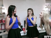 BFFS.18.11.10.Beer.Pong.Besties