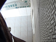 女厕偷窥妹子嘘嘘,财务姐姐一边打电话一边尿电话内容听的一清二楚