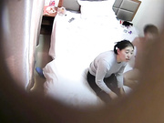 大乳晕吊钟奶骚女让情夫操完了还自慰 干3个小时才解渴