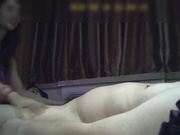 东莞养生会所按摩女加了500元才愿意把衣服脱掉吃鸡巴口爆,可以随便摸但是不给操,白嫩的皮肤,清纯的面孔看着就想干！国语