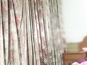 年龄不大样子很嫩的女主播和鲜肉帅哥小男友啪啪被颜射 不少网友问包夜约炮价钱