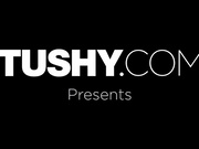 海边游玩遇到极品大屁股女郎看的受不了性奋想操穴作品 妹子身材给力丰满多肉大长腿逼逼嫩嫩