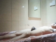 高级桑拿会所公关经理强烈推荐的高素质头牌美女技师,想怎么玩都行,美女还要把男的菊花爆了,自带道具