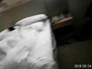 年度最牛蜜饯近2小时气质美少妇被两个屌丝下药带到宾馆开房随意玩弄轮流干