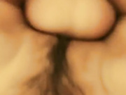 小骚妇的诱惑酒店里的激情，沙发上口交大鸡巴，旁边还有递药的吃了药就是猛，无套抽插爆草把少妇送上高潮