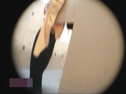 【精品推薦】怪咖扮女性混入浴室偷錄廠裏打工妹子沐浴更衣 雪白肌膚堅挺美乳看得讓人欲火焚身 原版高清