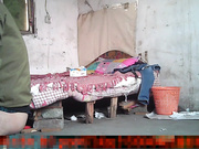 大陸站街女 棚戶區簡陋窩點盜攝買春打炮全网最全-第一部分11V (8)