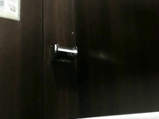 【精品推薦】國內杭州某大學女生如廁噓噓（下部）二十多人！精彩刺激絕對值得收藏～原版高清