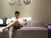 陈导探花约了个短裤性感大奶妹子，跪着口交骑乘抽插猛操_ev