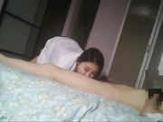 大屌哥约操商贸中心认识的性感短裙职业装白领美女,趁他男友不在到她家操她,把妹子下面都干肿了720P无水印版!