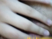 花重金购买摄影师诱惑大二兼职美女模特扣B自摸