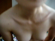 寂寞女独自在家自慰