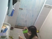 精品推薦 出租房爬窗拍攝到的苗條身材妹子脫光換衣 還把碗給洗了 720P高清原版