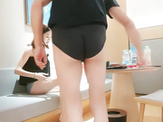 约齐逼短裤外围穿上网袜张开腿深喉后入抽插