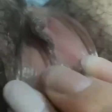 美少女脚铐阳具爆插淫穴果然女人都有被虐倾向