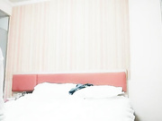 约少妇肤白貌美躺平任意抠穴亲乳娇喘连连