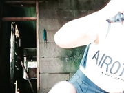 户外勾引学妹黑丝诱惑让大哥揉奶子后入抽插