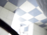 国内厕拍大神潜入某高校女厕沟厕偷拍学生美眉嘘嘘有几个妹子长得不错